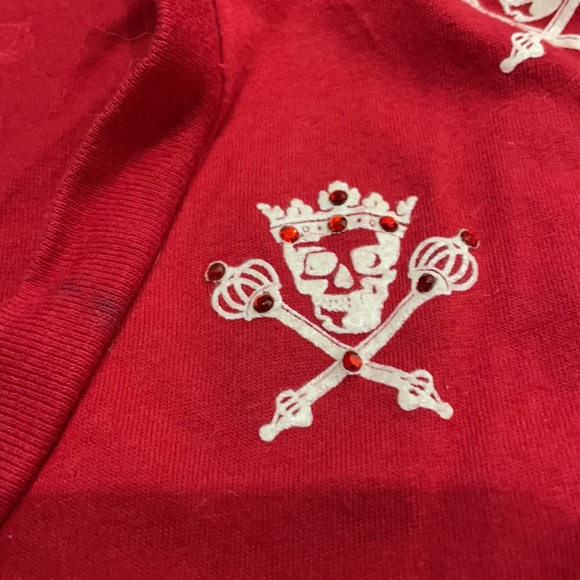 Disney Crowned Skulls Tshirt - Picture 3 of 3